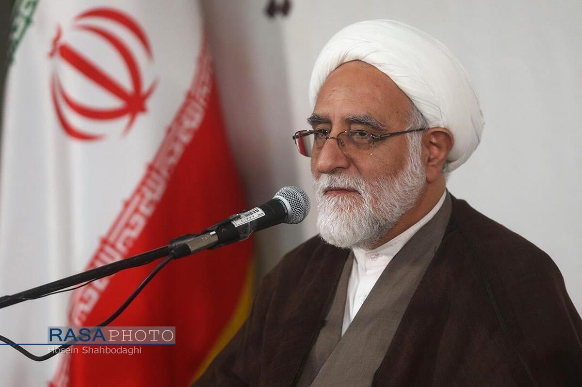 شهید آیت الله رئیسی هیچگاه از دایره ادب، اخلاق و توکل خارج نشد