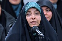 اشعار «ماهرود» فضای مادرانه دارد؛ اهدای نسخه اولیه اثر به رهبر انقلاب