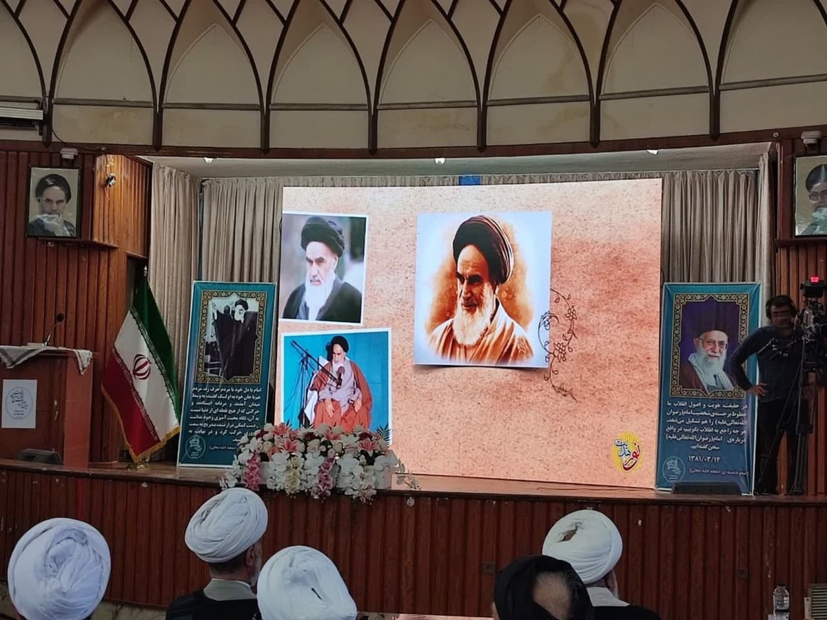 ایمان و امید امام خمینی توانست تحولات بزرگی در انقلاب اسلامی ایجاد کند