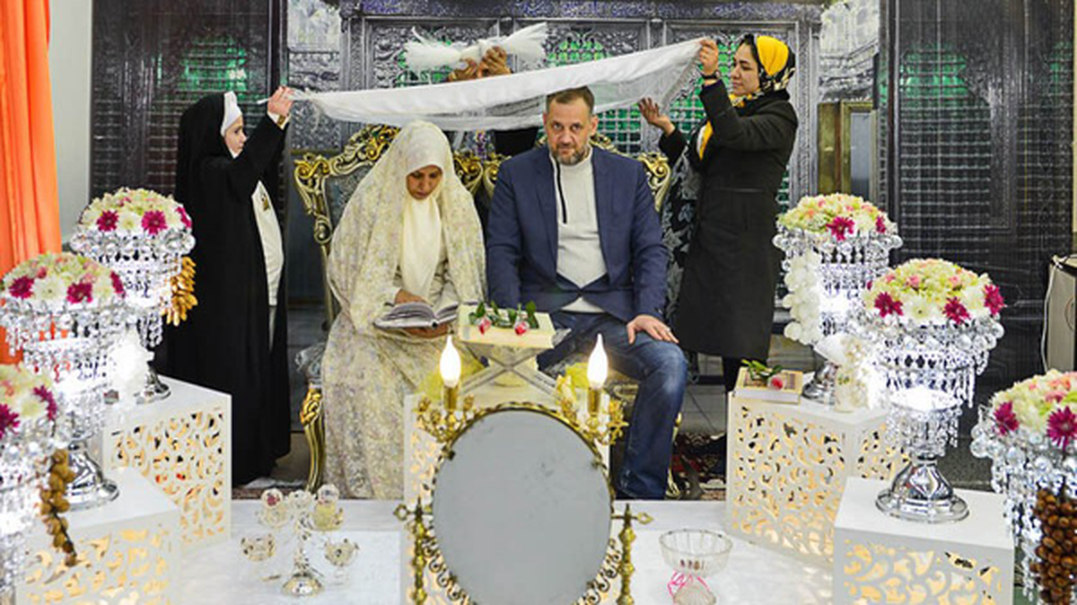اینجا صدای بله عروسها بلندتر از صدای جنگ است