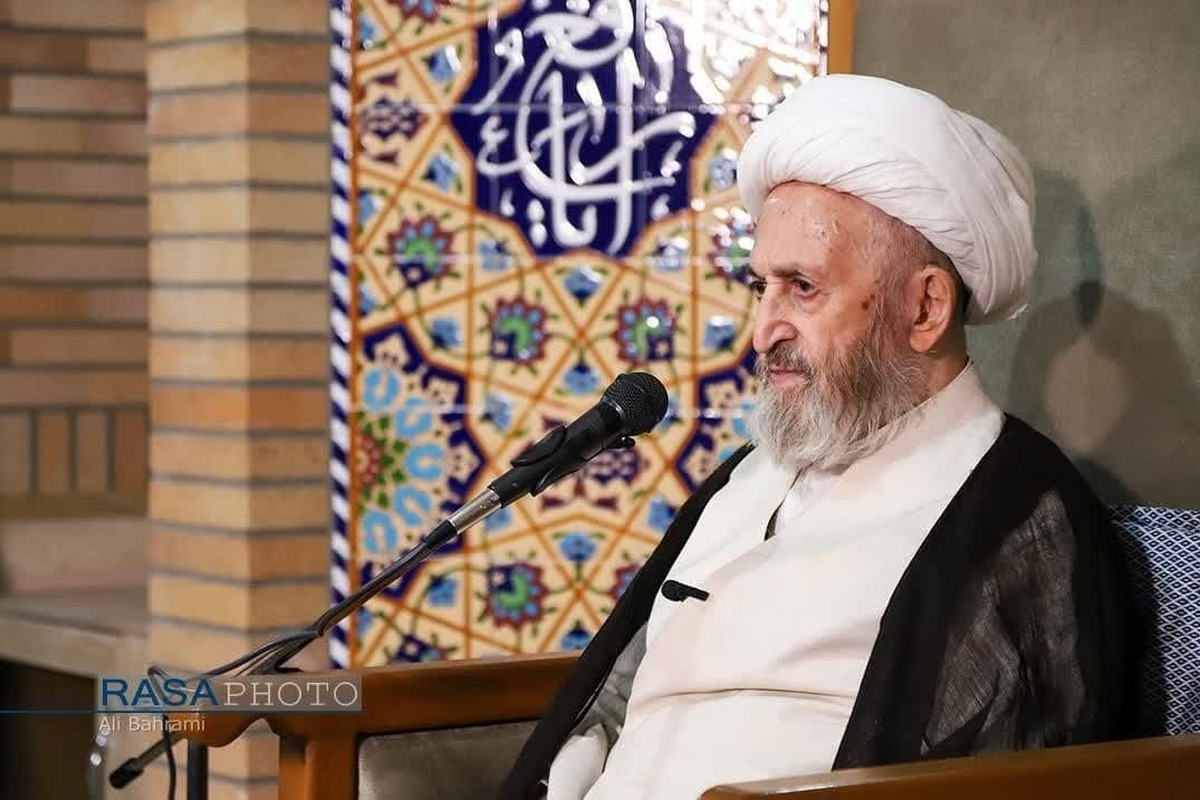 هر نوع اهانت به نظام و رهبر انقلاب محکوم و نشانه عجز دشمن است
