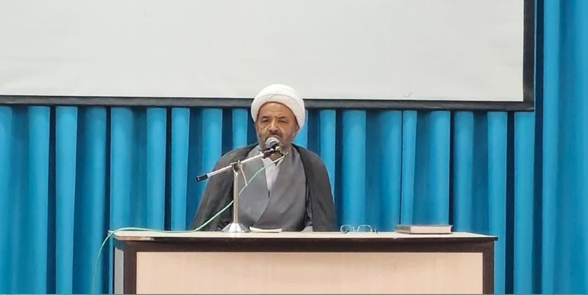 باید مراقب بود مدیران ناتراز انقلاب سبب تضعیف نظام نشوند