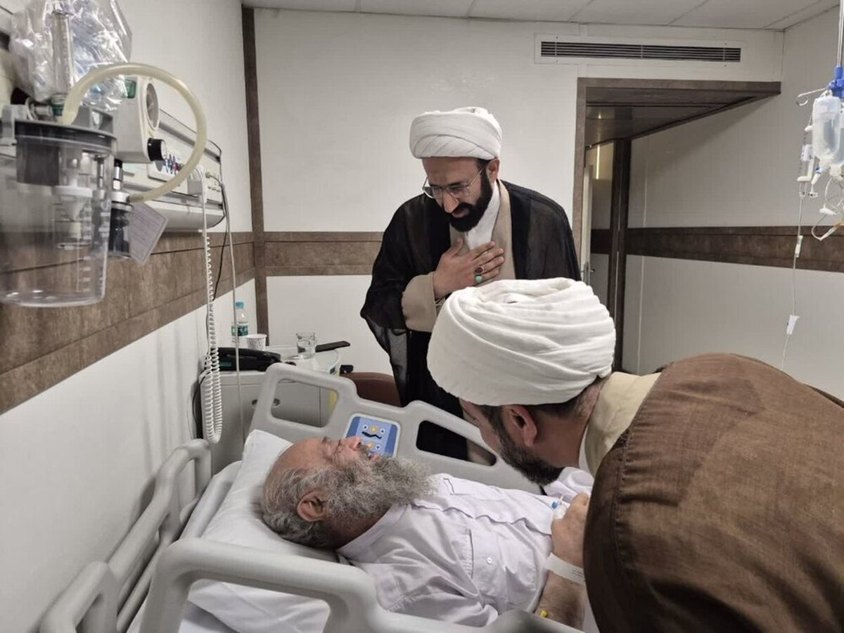 ️عیادت نماینده مدیرحوزههای علمیه از آیتالله موسوی جزایری