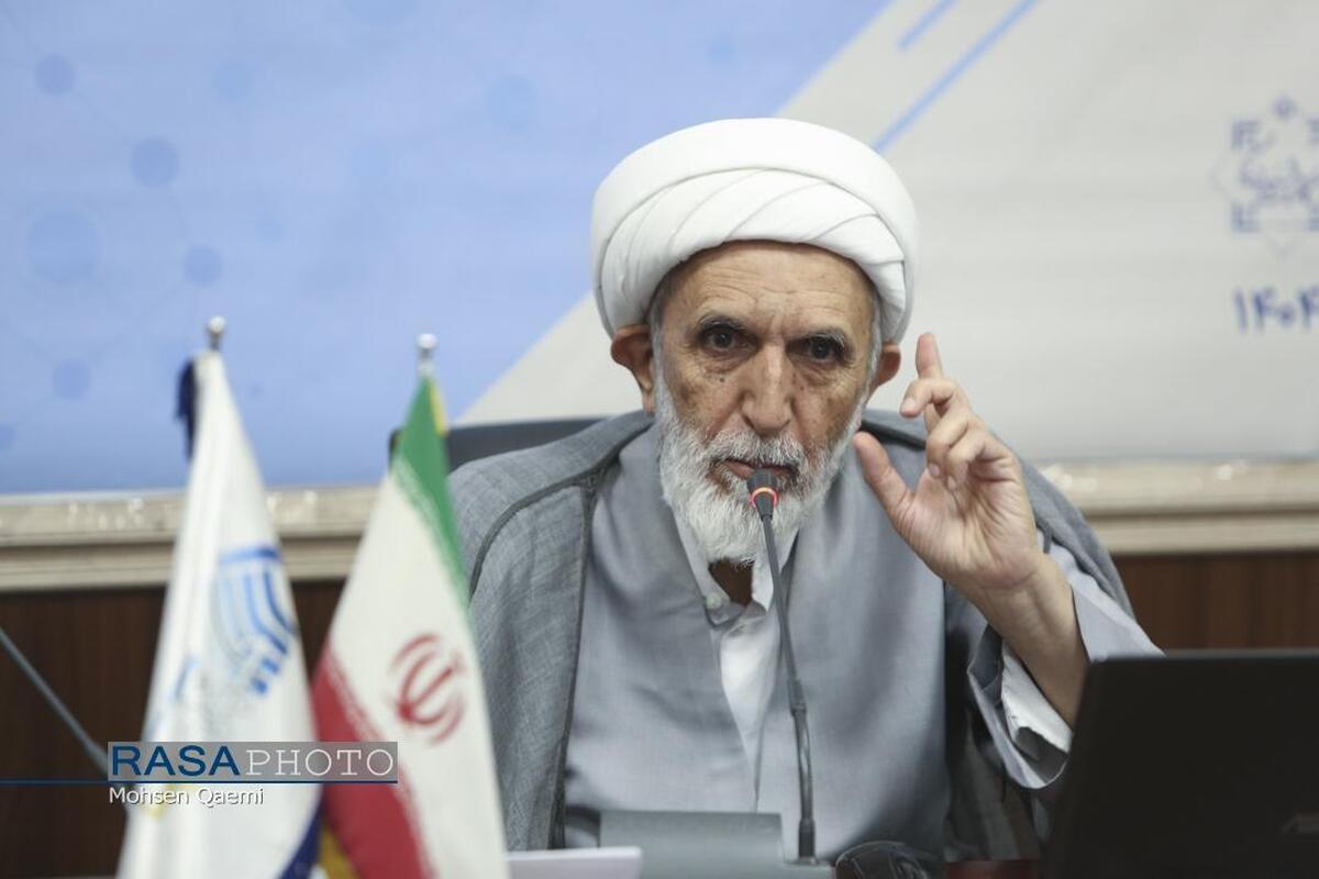 امروز طلائیترین دوران نبرد حق علیه باطل است