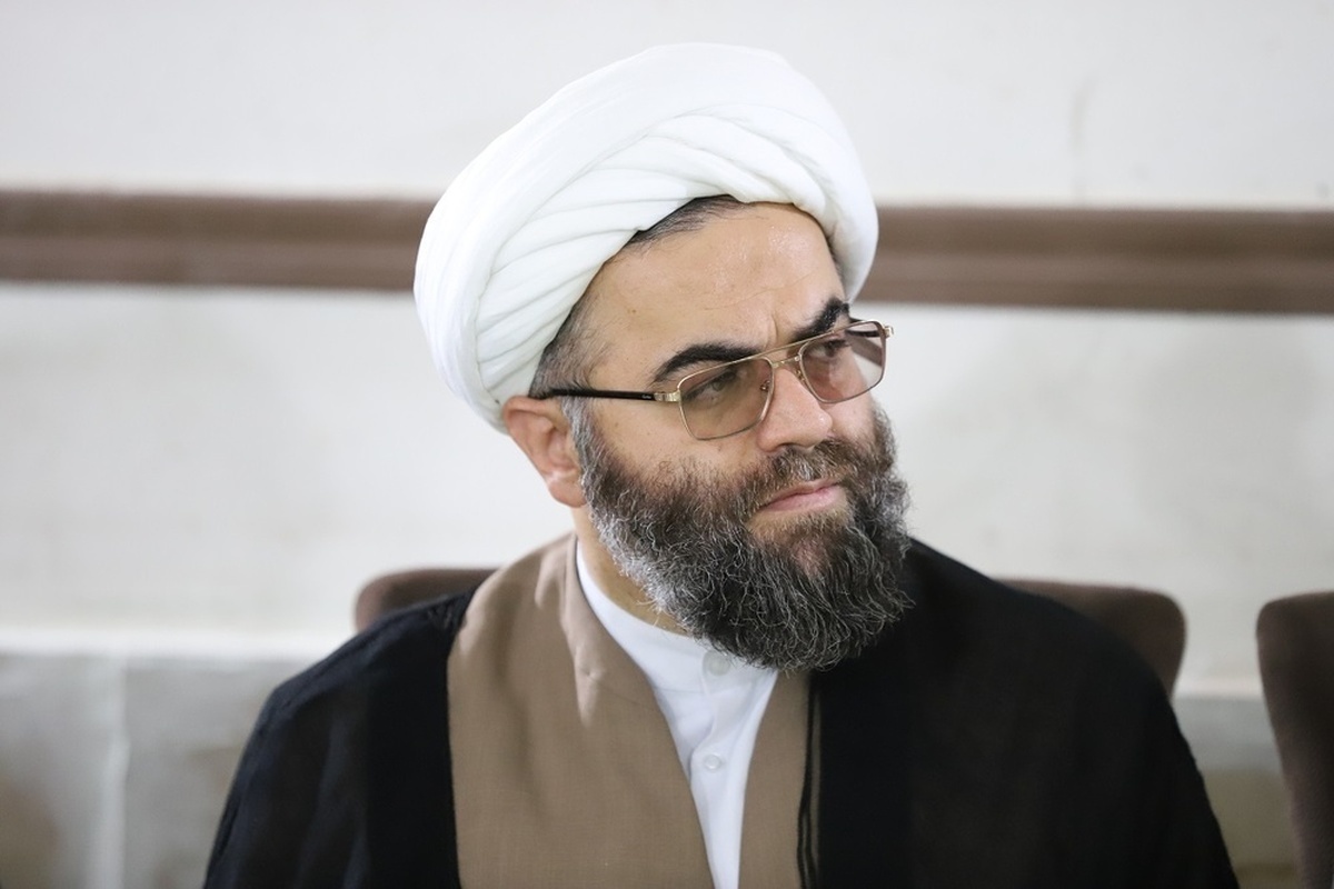 حفظ روحیه انقلابی و جهادی برای حوزههای علمیه اوجب واجبات است