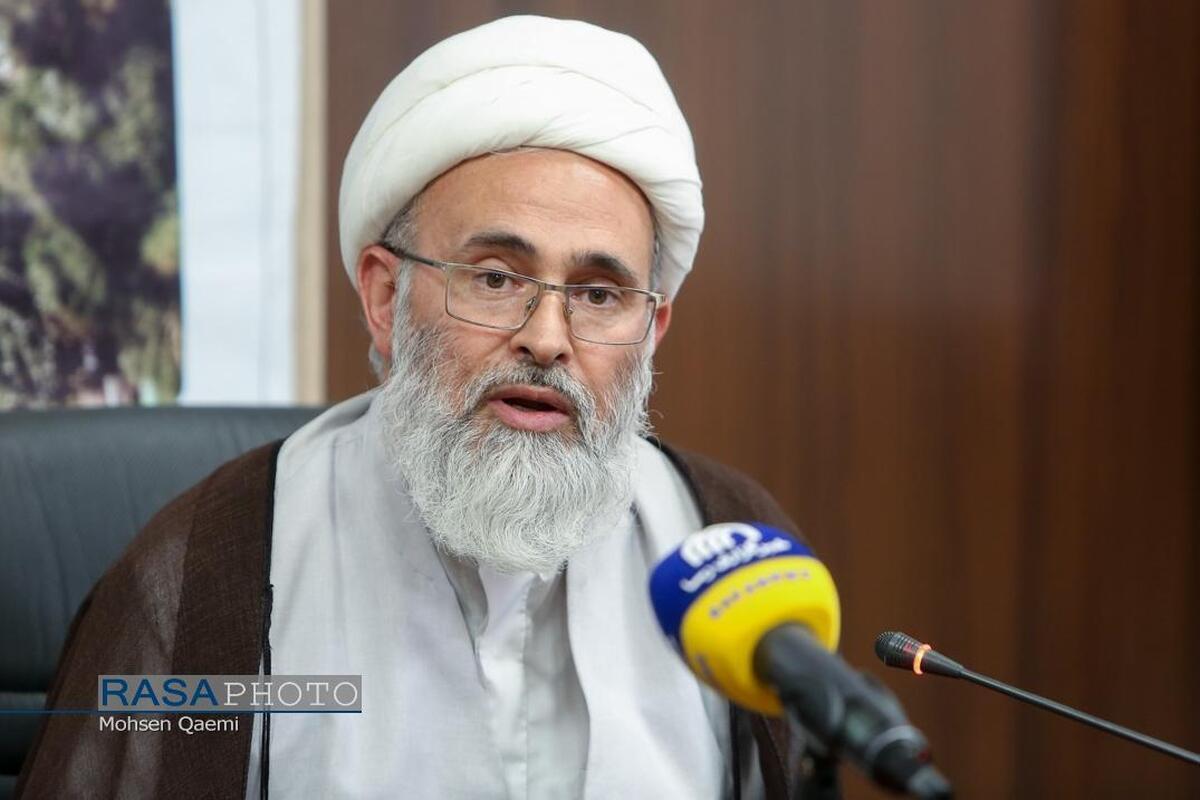دشمن شکست نظامی و سیاسی خود را با پوششی از صلح پنهان میکند