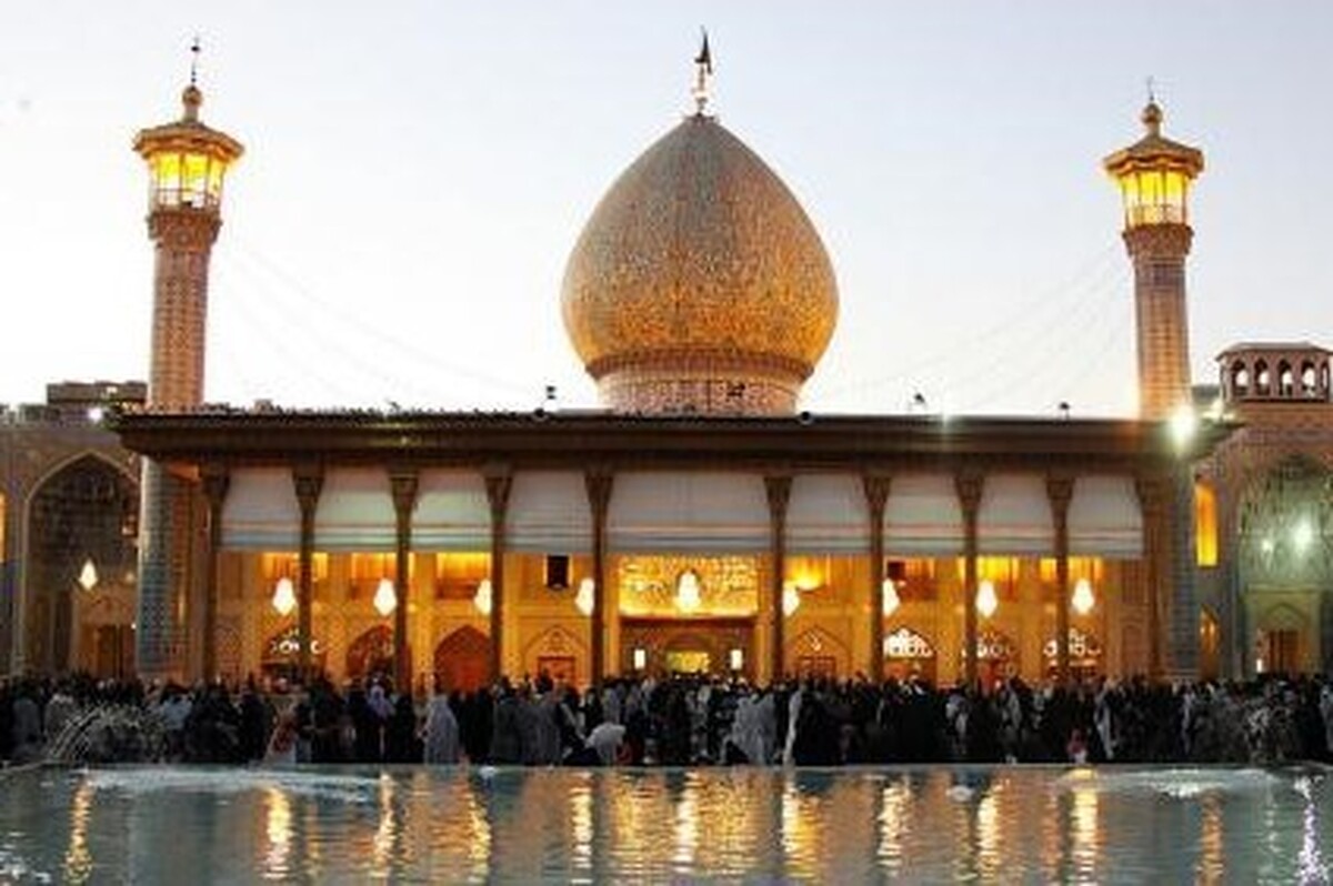 نشست تخصصی آمران به معروف در حرم مطهر شاه چراغ