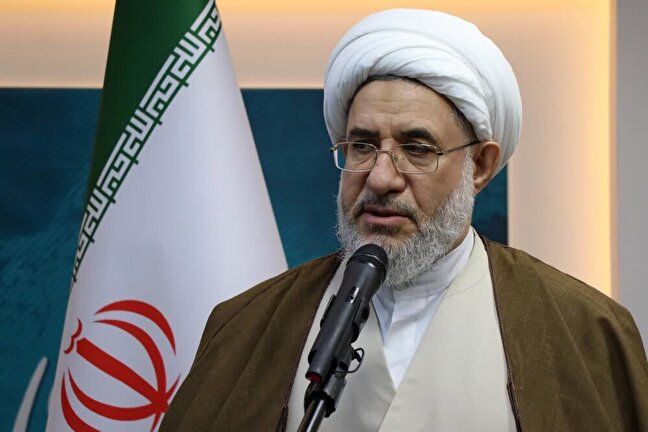تهدید رهبری اعلان جنگ با ‌همه مسلمانان است/ دولت و رئیس‌جمهور آمریکا با فتاوای اخیر یک دولت کافر حربی تعریف می‌شود