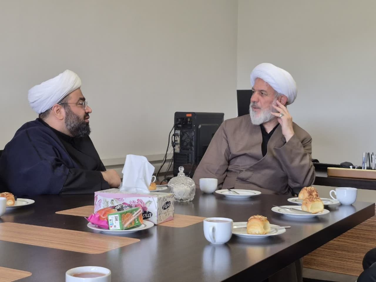 تقدیر مدیر حوزه‌های علمیه آذربایجان شرقی از نقش‌آفرینی طلاب بسیجی در جنگ ۱۲ روزه+ تصاویر
