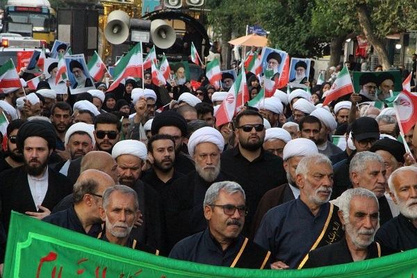 گزارشی از دسته عزاداری علماء و روحانیون شیراز و تجدید بیعت با رهبر انقلاب + فیلم و عکس