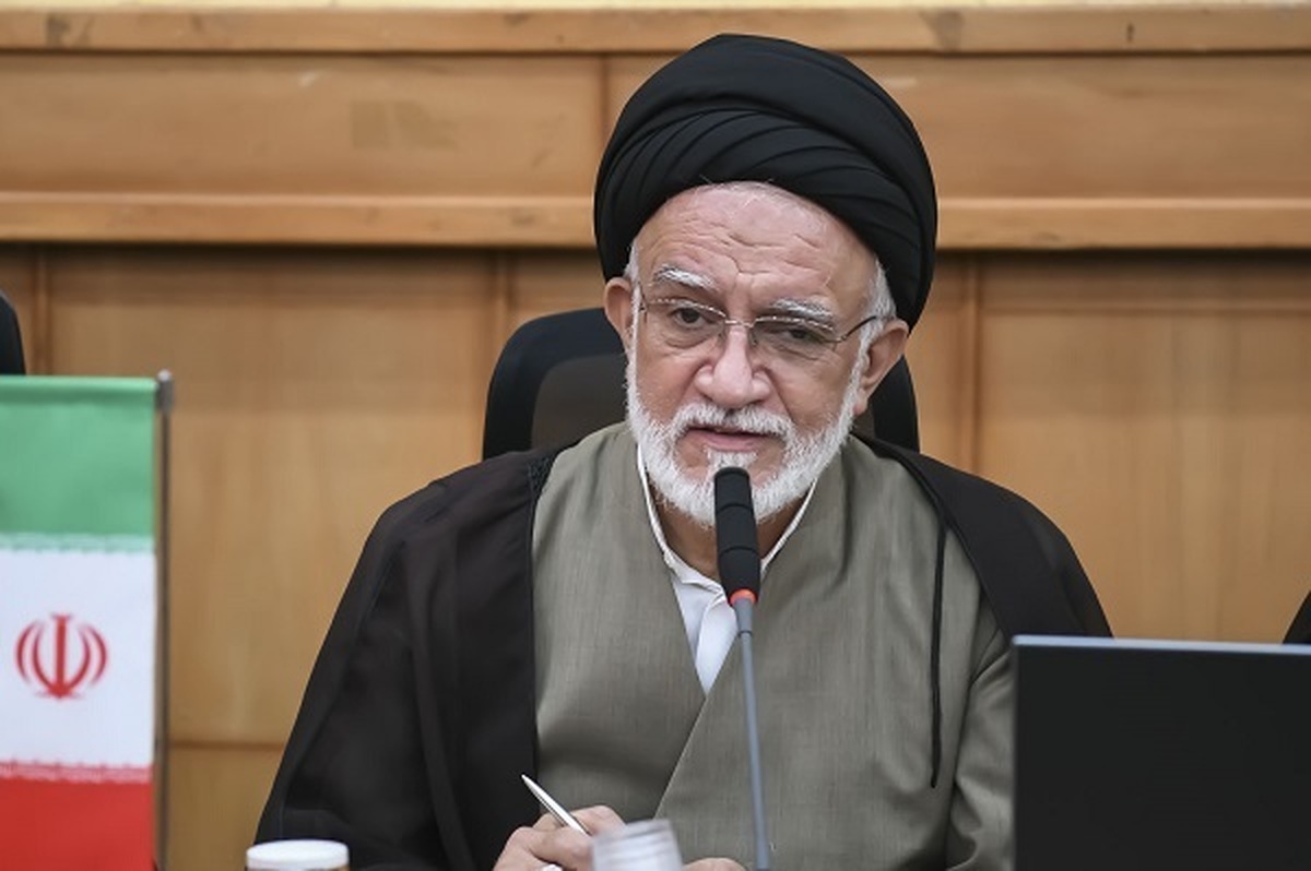 خدمت رسانی به مردم توطئه دشمن را خنثی می کند