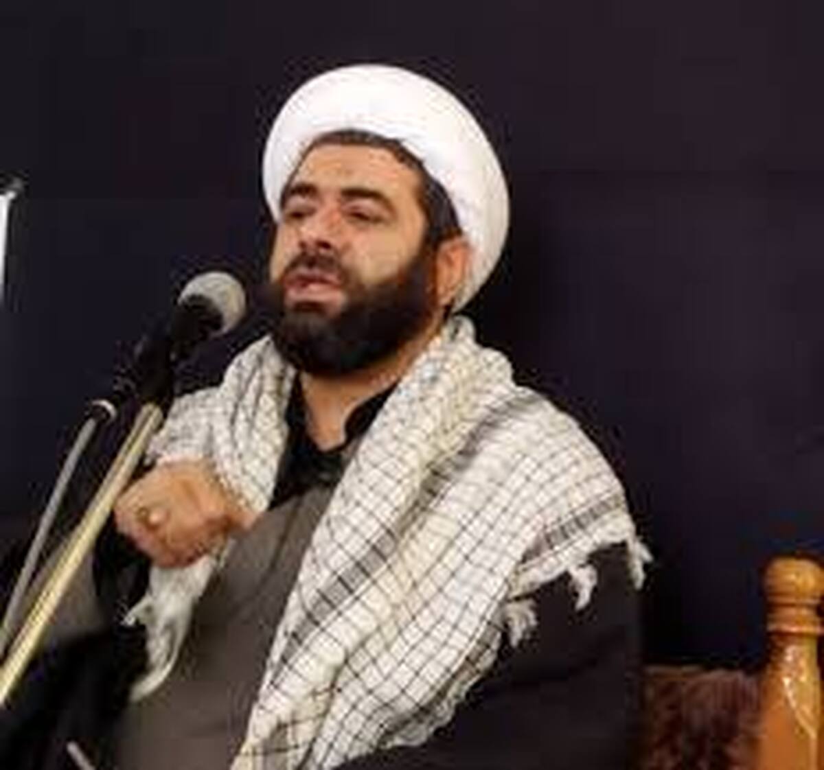ایران در برابر جنگ و صلح تحمیلی خواهد ایستاد