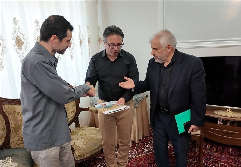 عرض ارادت مسئولان به خانواده شهدای تهاجم رژیم صهیونیستی