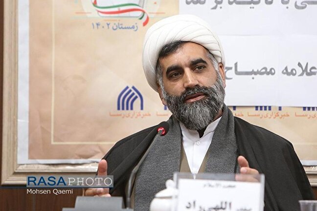 نقش تعیین‌کننده مبلغان در جنگ روایت‌ها/مبلغان روح عقلانیت، حماسه، عاطفه و امید را در دل مردم بدمند
