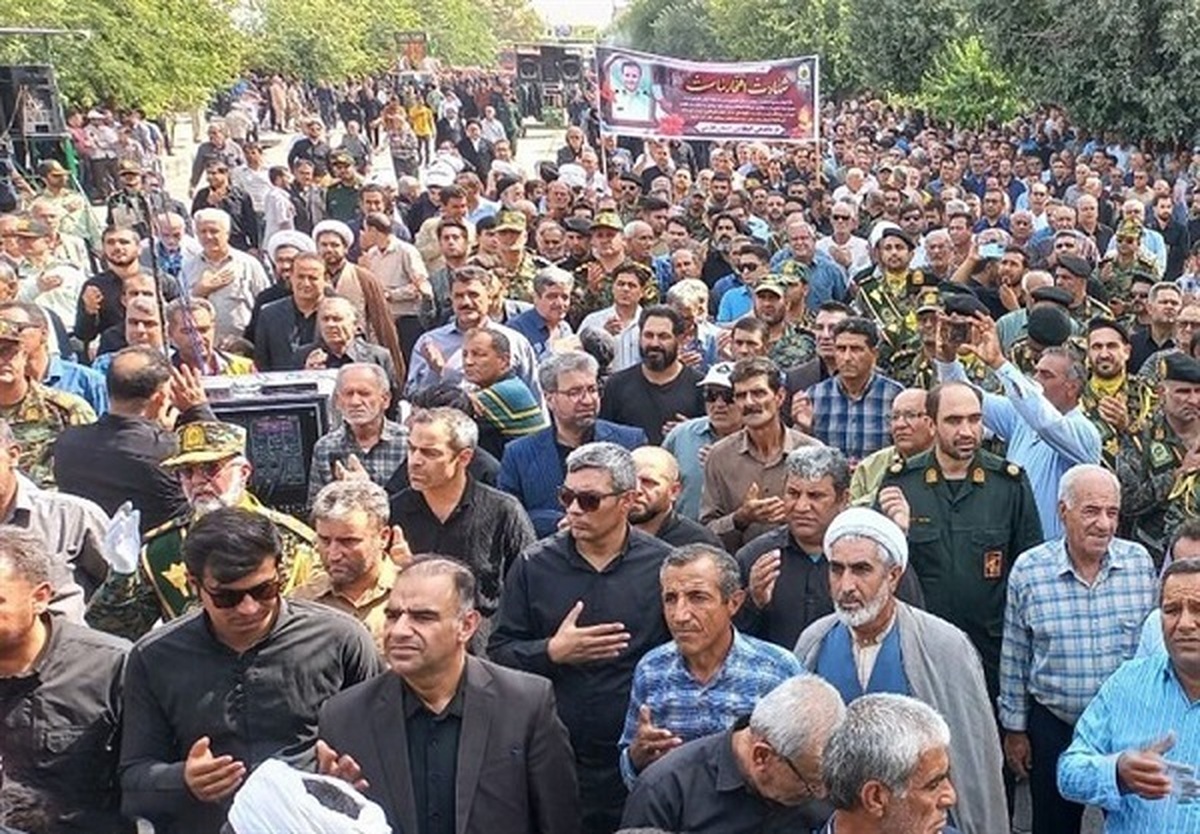 وداع باشکوه مردم ممسنی با شهید مدافع وطن