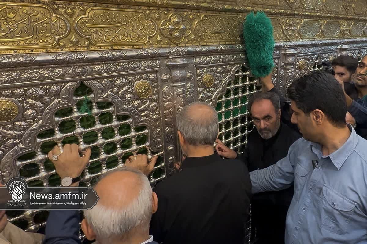 گزارشی از سفر سرزده رییس‌جمهور به قم