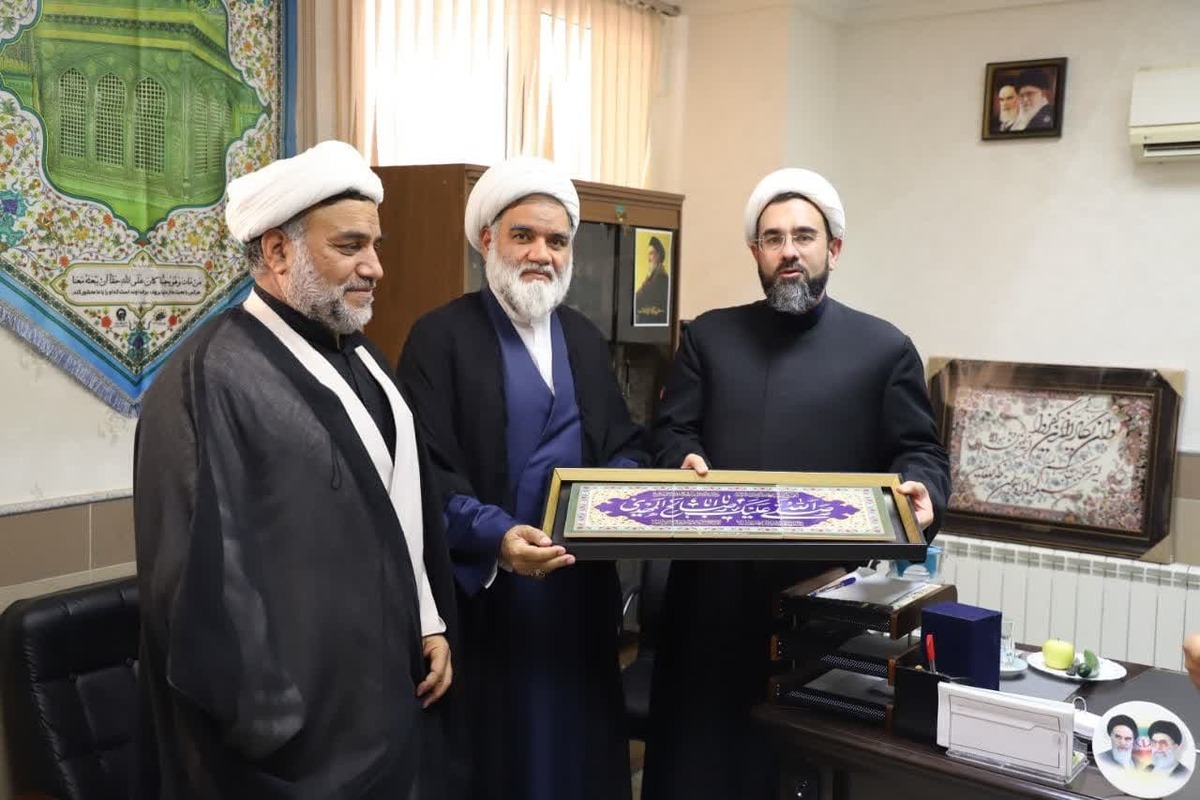 دیدار فرمانده تیپ امام صادق با رئیس شورای هماهنگی تبلیغات اسلامی استان قم