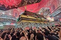 غرش "مرگ بر آمریکا و اسرائیل؛ تکرار بی‌امان ندای انقلاب در قلب حرم‌ها