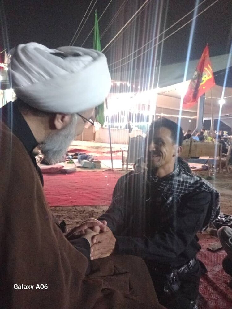 حضور آیت‌الله جواد مروی در پیاده‌روی اربعین + عکس