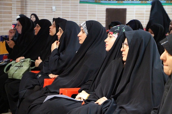تجلیل از دانش آموختگان مجتمع بین الملل حوزه علمیه فارس