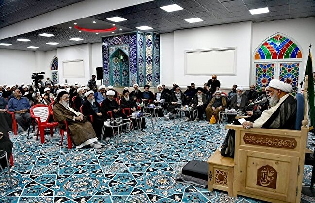 گردهمایی روحانیون و ائمه جماعات شیراز در روز جهانی مسجد + عکس