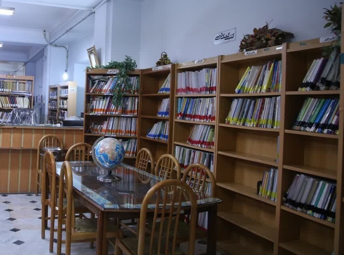 کتابخانه آیت‌الله زبرجد گنجینه‌ای با ۶۵ هزار جلد کتاب در حرم سیدعلاالدین حسین شیراز