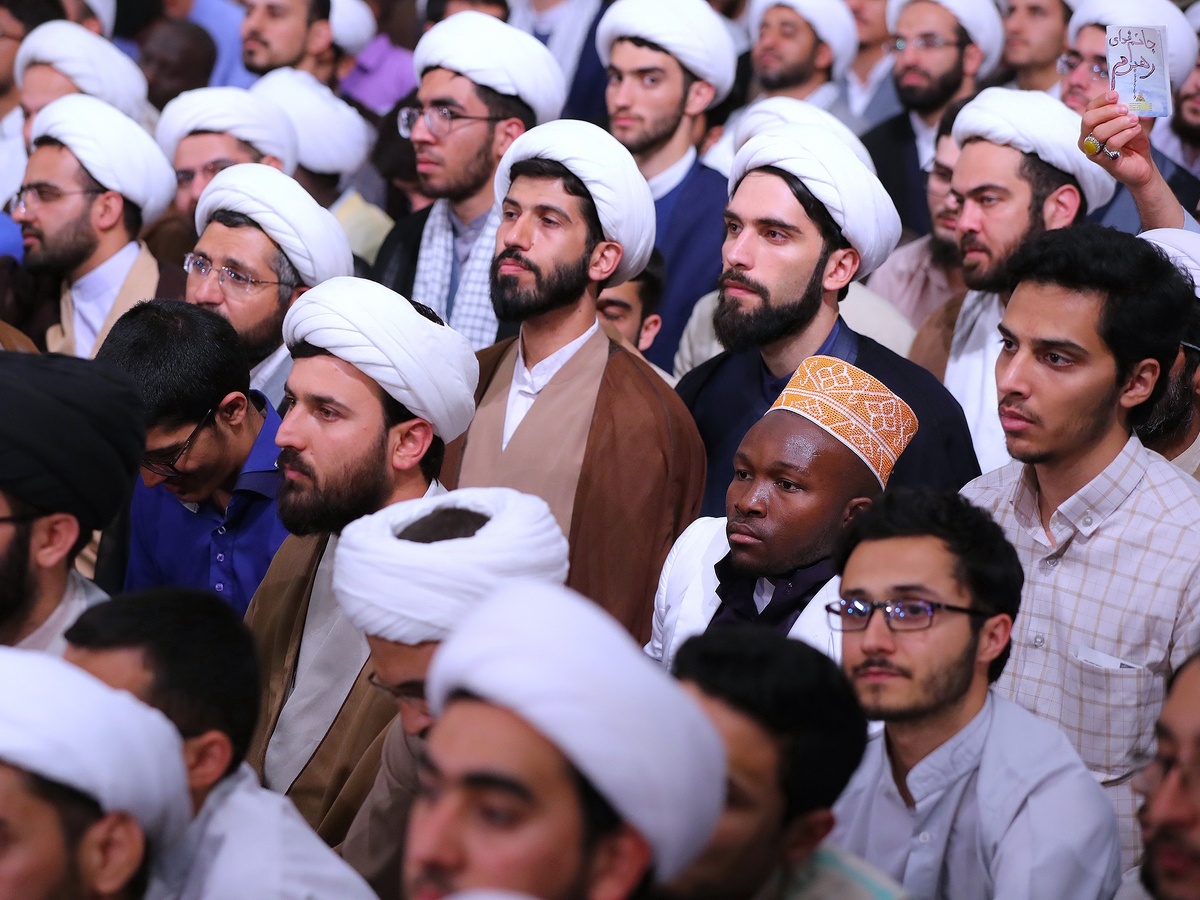 رسالت تاریخی روحانیت در هدایت دلها