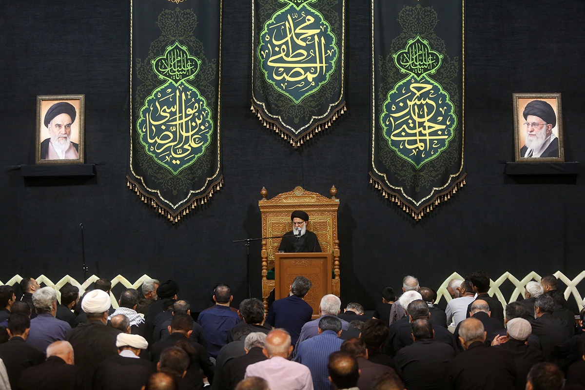 زیارت امام رضا سیر به سوی خدا و تجدید عهد با ولایت است