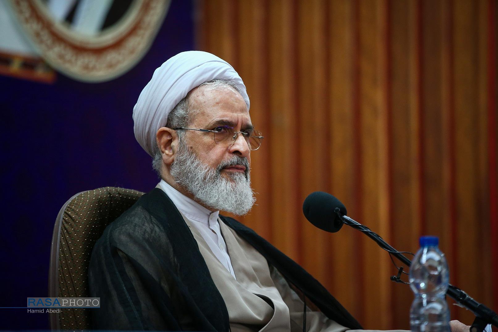 «بلاغ مبین» را روح نهادهای حوزوی می دانیم / شکستن بن بست ها در ذات حوزه های علمیه است