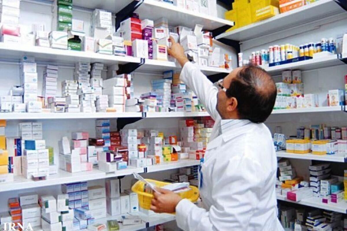 فعالیت داروخانه‌ها در غیاب مسئول فنی تخلف است