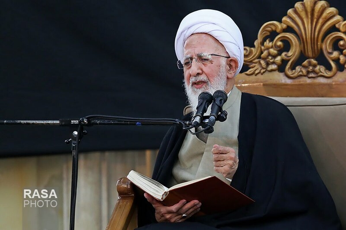 تهدید رهبر مسلمانان زنگ خطر ایمان ما است