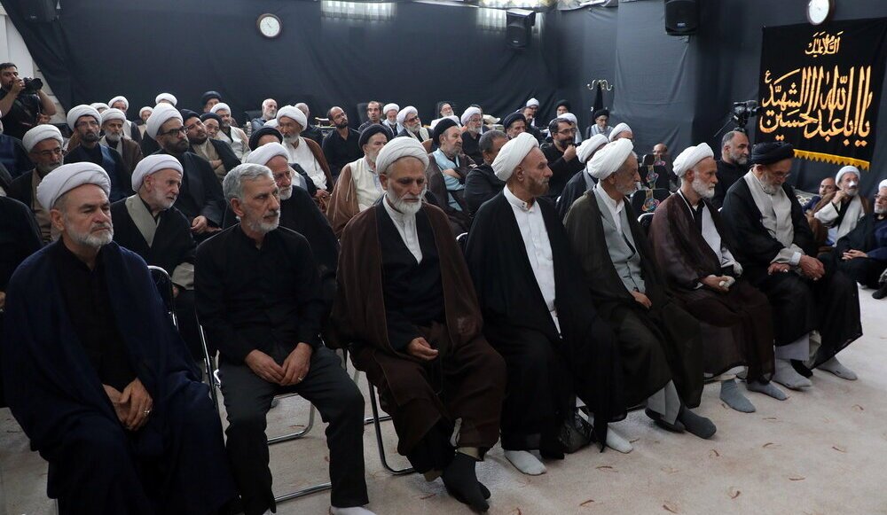 مراسم عزاداری شهادت امام رضا در بیوت مراجع تقلید برگزار شد