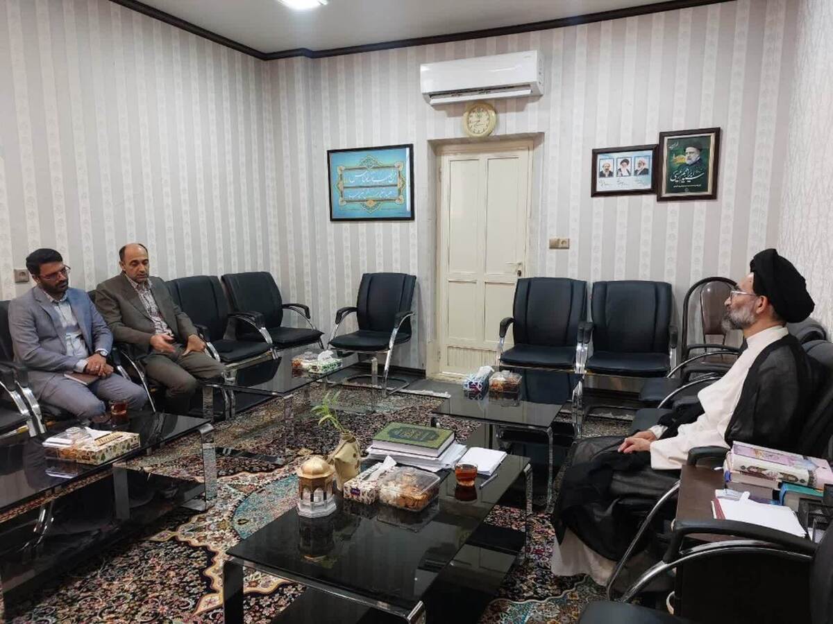 با استفاده از قانون از ترویج حرام در جامعه جلوگیری شود