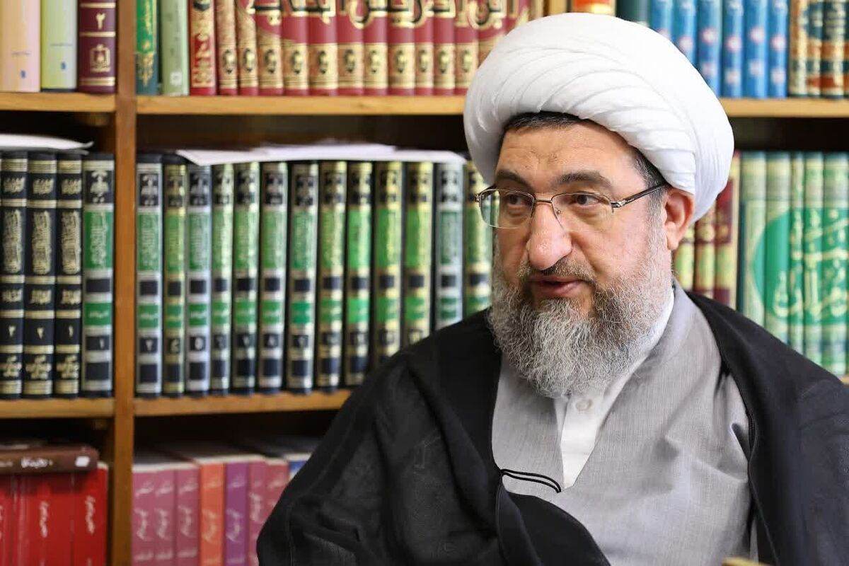والدین و معلمان در ترویج نماز نقش مهمی دارند