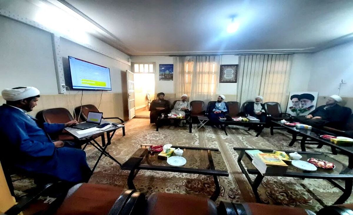 جذب استاد راهنمای پژوهش در مدارس علمیه کاشان