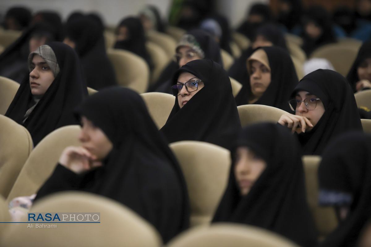 گزارشی از آیین مشترک آغاز سال تحصیلی جامعه‌الزهرا  و مرکز مدیریت حوزه‌های علمیه خواهران