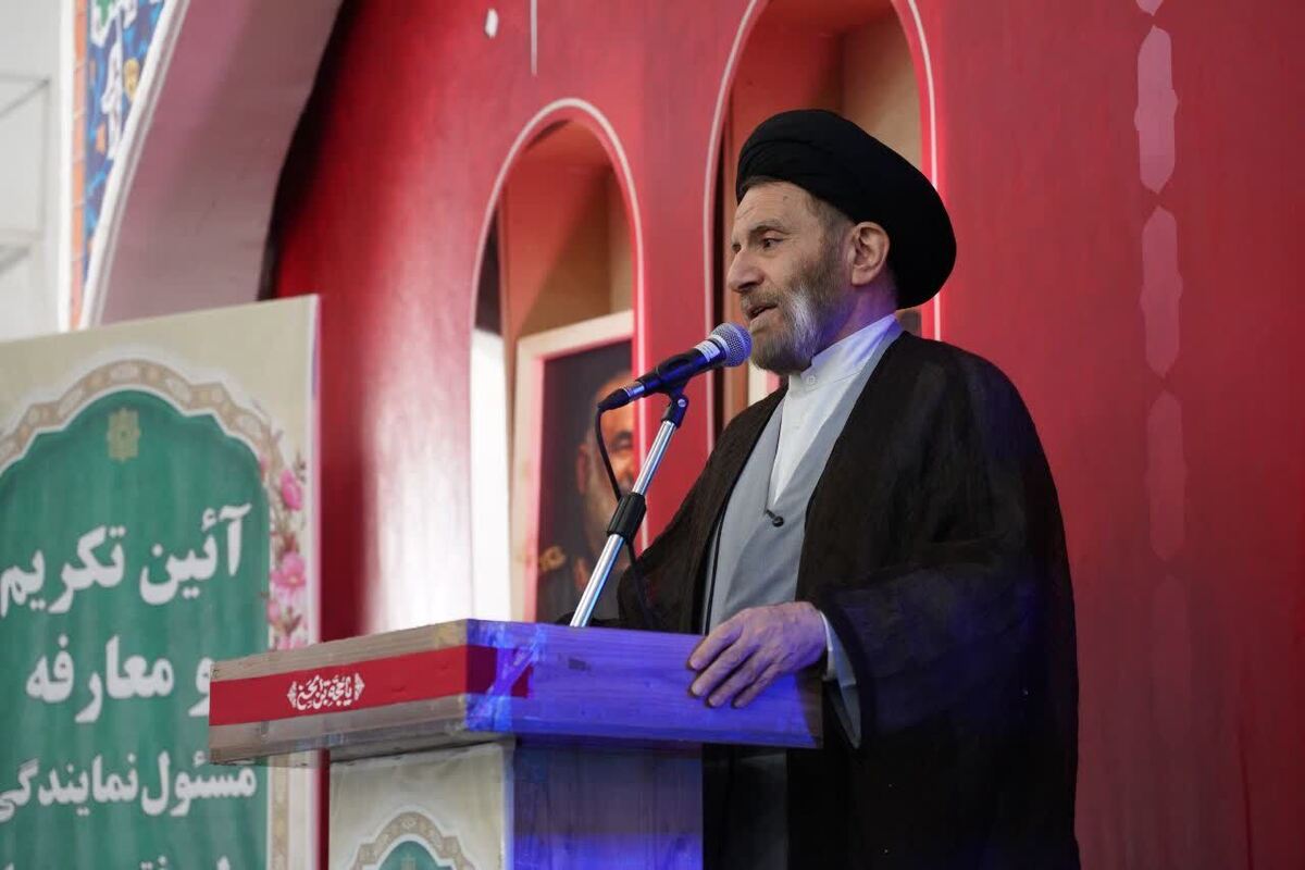 خدمتگزاری در سپاه یک افتخار و هدیه الهی است