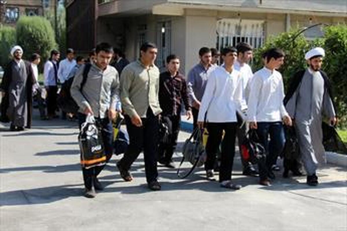 بیش از ۴۰۰ طلبه جدیدالورود خوزستانی در دوره «میثاق طلبگی» شرکت کردند