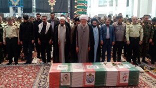 پیکر شهید مدافع امنیت در حرم مطهر شاهچراغ تشییع شد