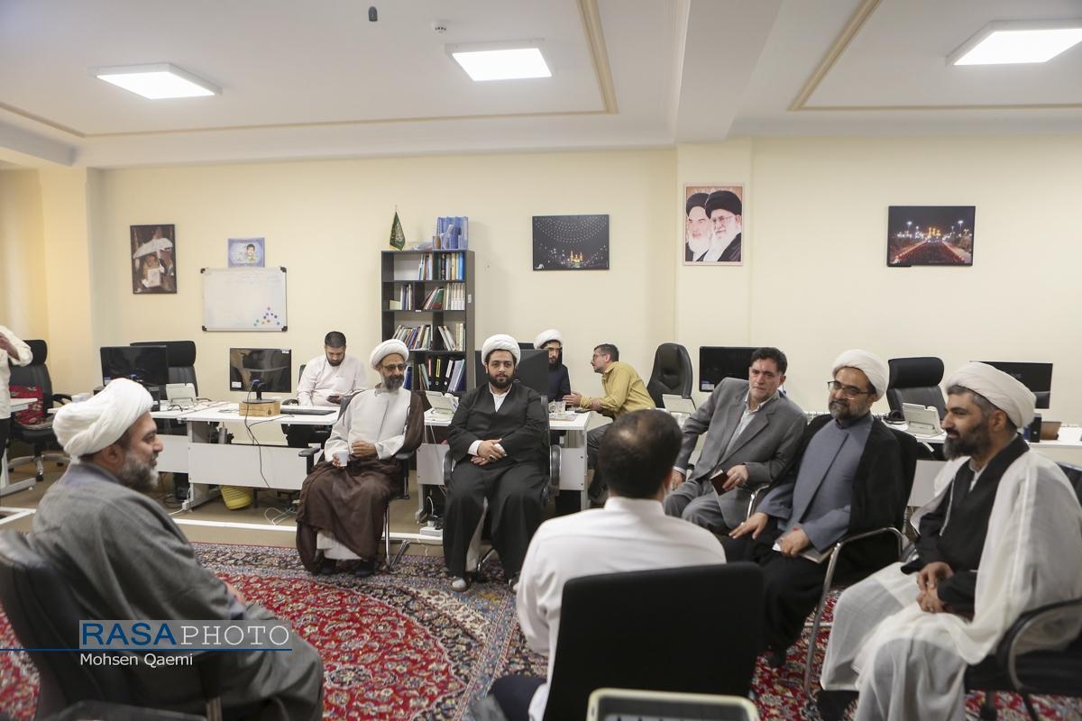 بازدید مدیرکل فرهنگ و ارشاد اسلامی قم از خبرگزاری رسا