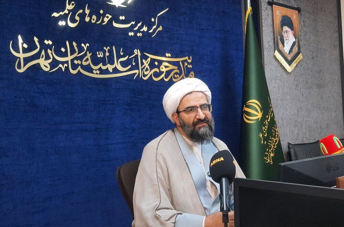 ذرهای عقب نشینی در برابر دشمن مصداق خیانت است