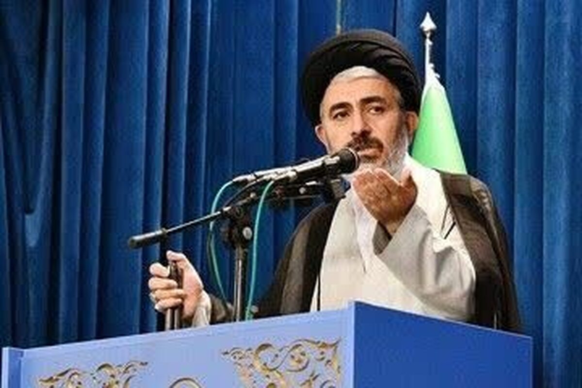 عمل به وصایای اهل‌بیت و توجه به امام زمان ضامن نجات جامعه است
