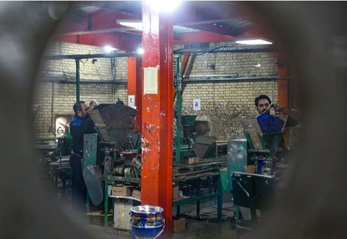 واکاوی ‌تعطیلی کارخانه‌های باسابقه/ چرا سیاست‌های اقتصادی دهه ۹۰ تولید ملی را به زمین زد؟