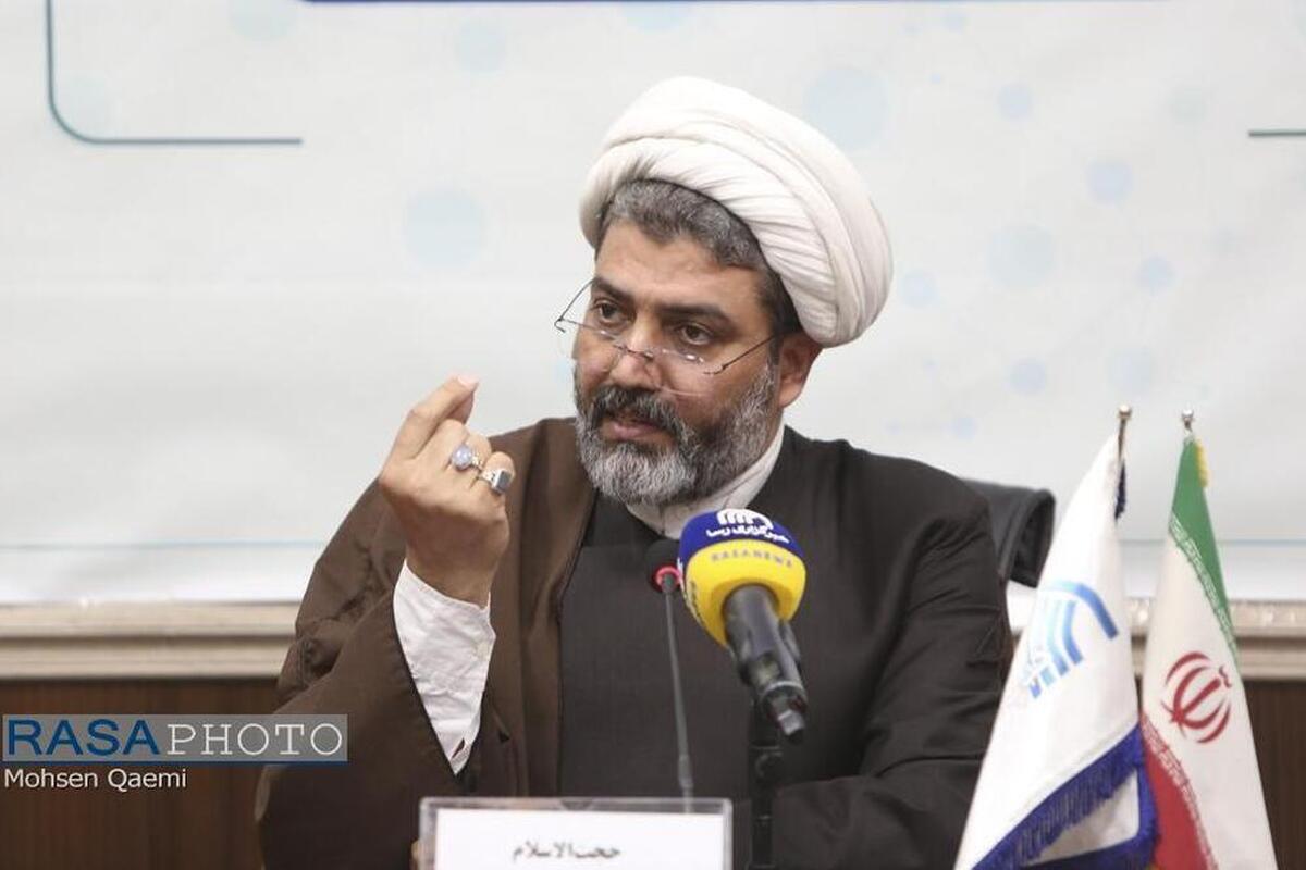 مظلوم‌نمایی و احساس‌گرایی راهبرد اصلی عرفان حلقه در برابر نقدهاست