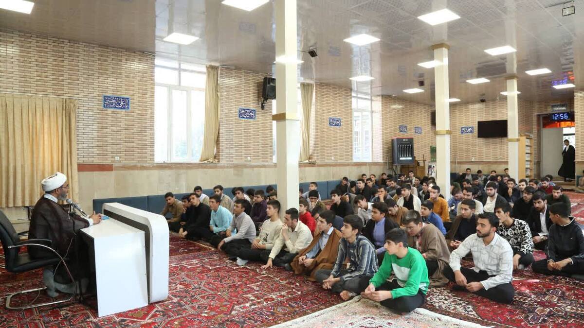 «طرح ولایت» زمینهساز تعمیق مبانی اندیشه اسلامی است