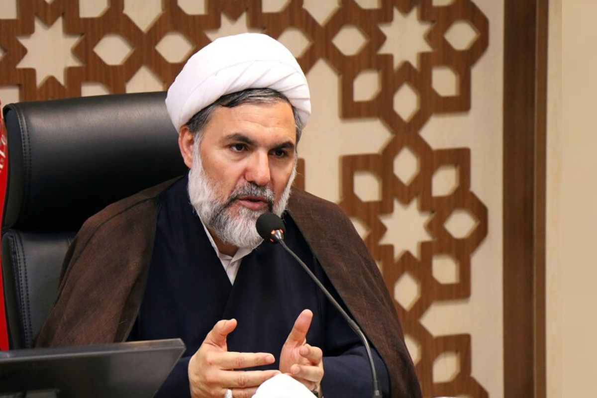 تضعیف جایگاه امامت بستر را برای رشد جریانهای انحرافی فراهم میکند