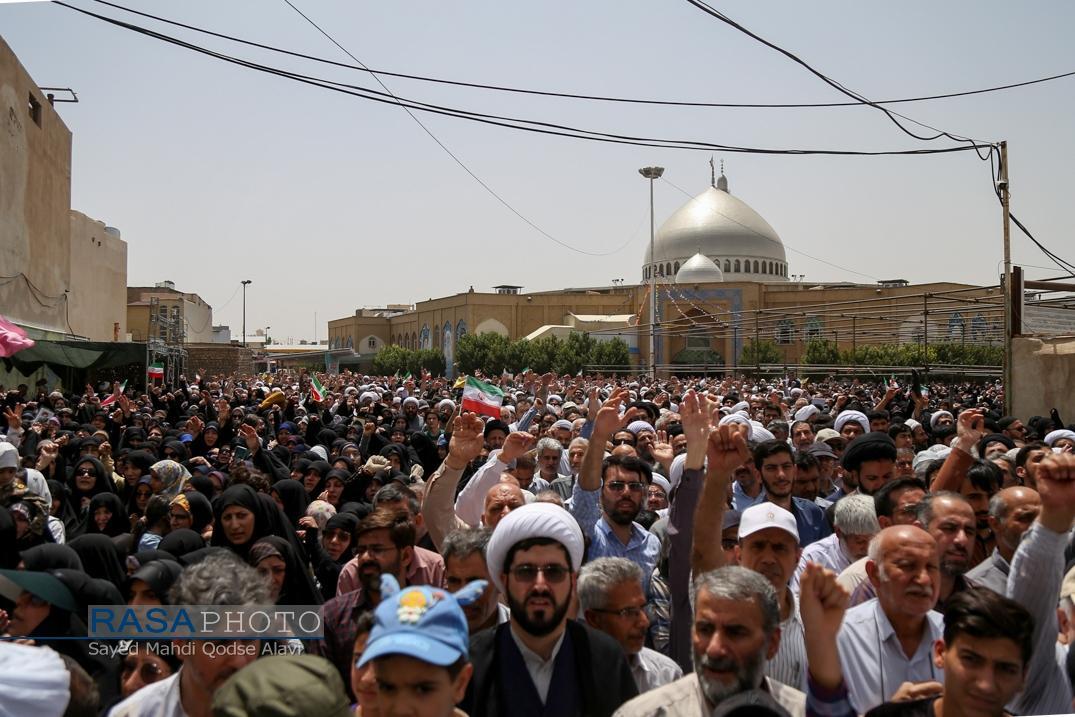 اولین جمعه پاییز در قم با طنین جمعه های خشم آمیخته شد