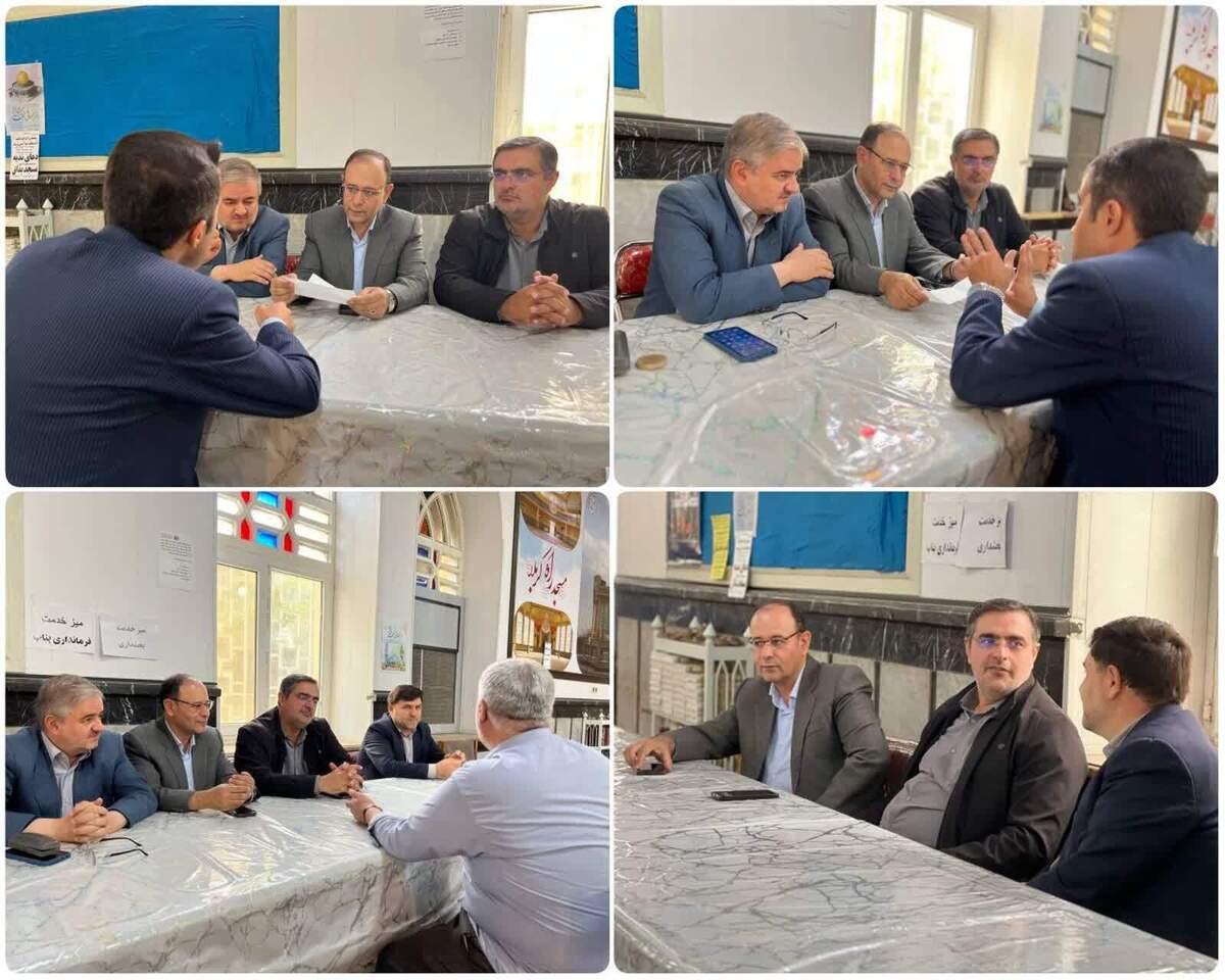 برپایی میز خدمت فرمانداری بناب در مصلا