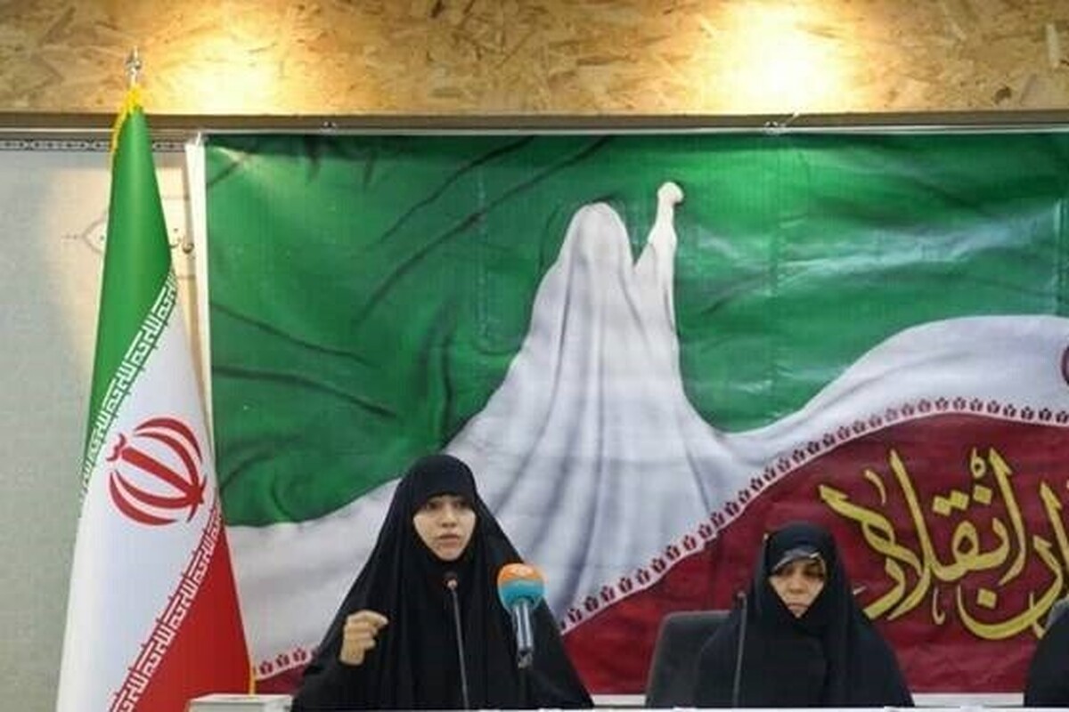 ارزشهای فرهنگ ایرانی اسلامی ذره ای قابل عقب نشینی نیست