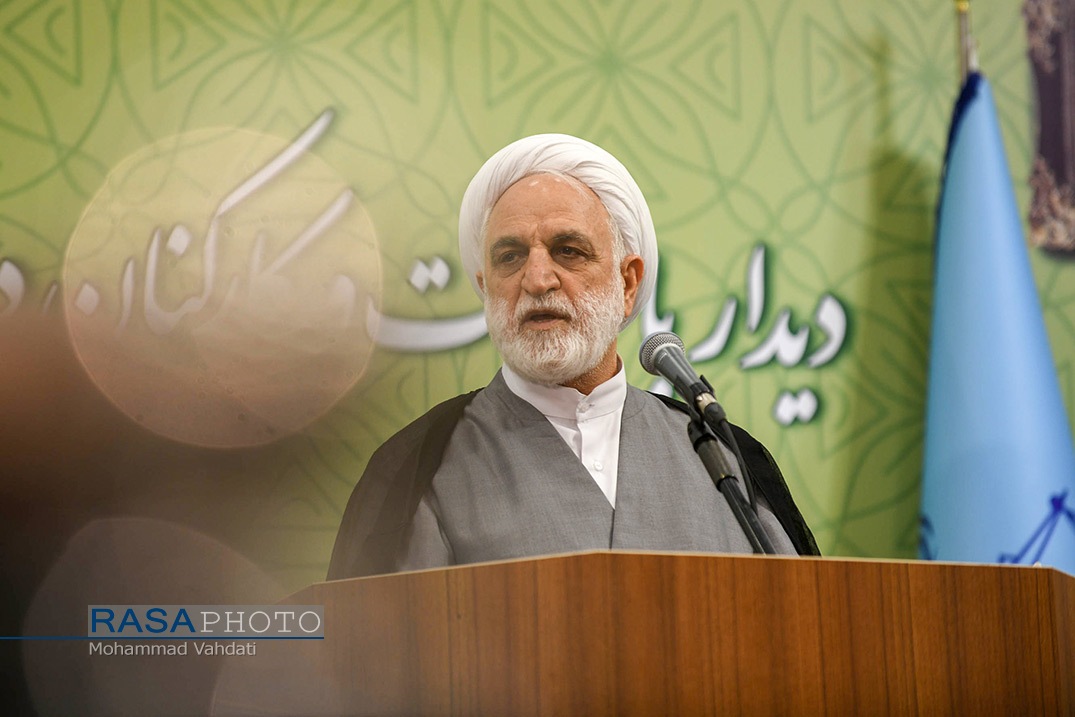 پیام‌های تسلیت مراجع، علما و مقامات درپی درگذشت همسر مکرمه آیت‌الله سیستانی